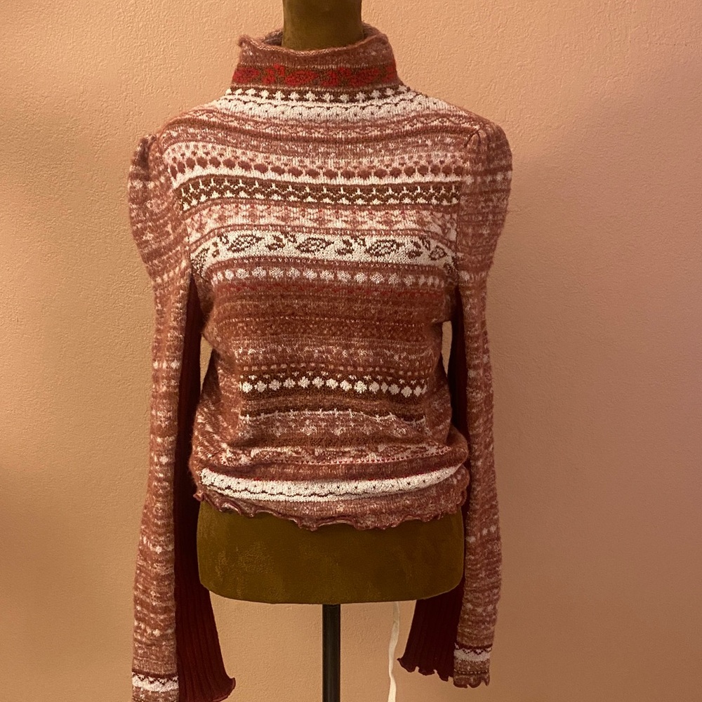Free People Maroon and White Turtleneck Sweater